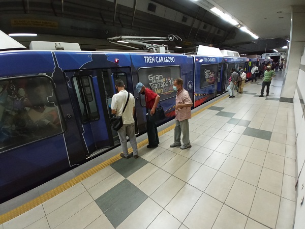 Metro de Valencia trasladó a más de 300 mil personas en el mes de noviembre
