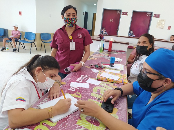 Metro de Valencia establece alianza con el Poder Popular de la comunidad El Impacto