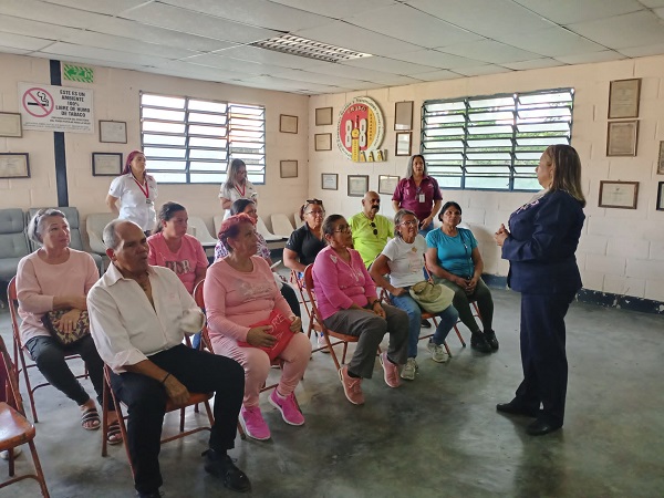 OAC Metro de Valencia impartió taller sobre el Cáncer de Mama